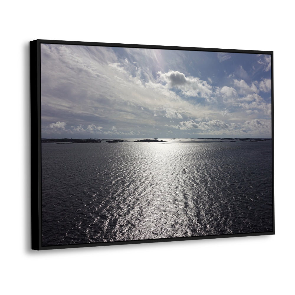 Silver Horizon – Ocean Reflection Canvas Wall Art