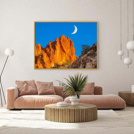 Red Rock Moonrise Canvas Wall Art - A Stunning Tribute To Nature's Majesty