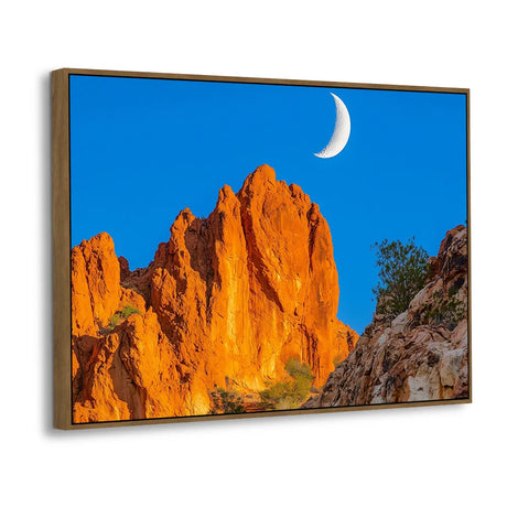 Red Rock Moonrise Canvas Wall Art - A Stunning Tribute To Nature's Majesty